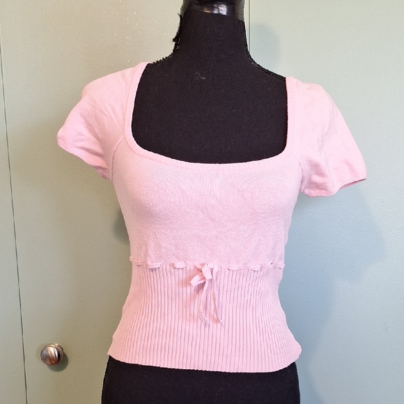 Kimchi Blue Tops - Urban Outfitters Kimchi Blue Pink Crop Top Size Medium
